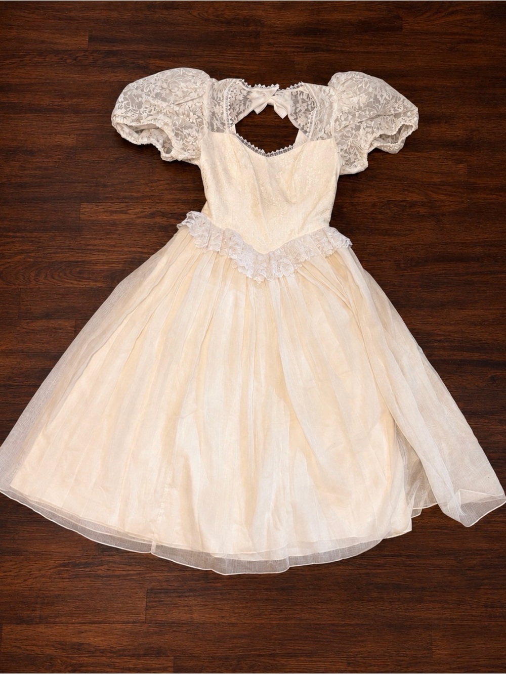 Vintage Roberta Ivory Lace Prairie Wedding Dress Cottagecore - Picture 3 of 8